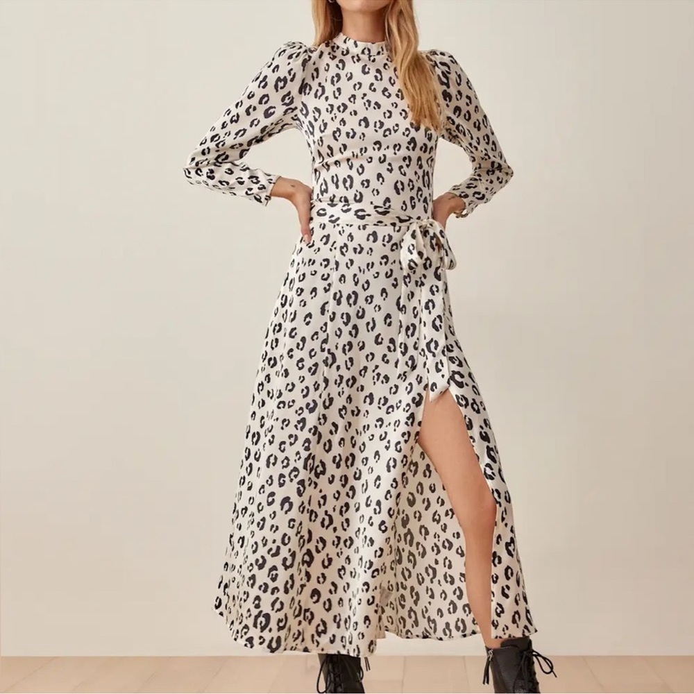 NWT! - Reformation Black and White Long Sleeve Dress
